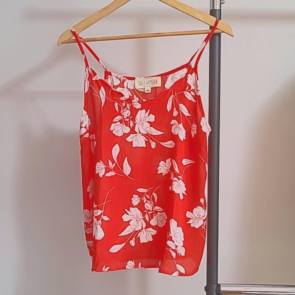 Sweet wanderer strap blouse